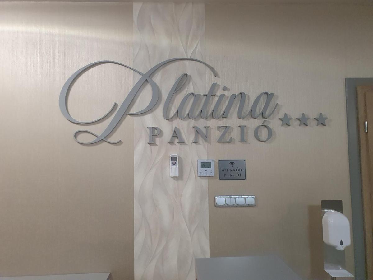Platina Panzio*** Bed and Breakfast Újhartyán Exteriör bild