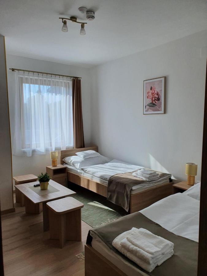 Platina Panzio*** Bed and Breakfast Újhartyán Exteriör bild